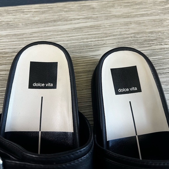 Dolce Vita Soya Black Sandals Silver Buckles - Picture 5 of 9